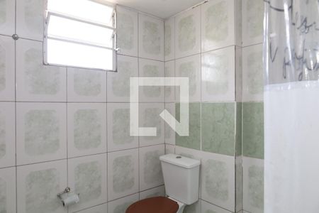 Banheiro de apartamento para alugar com 2 quartos, 50m² em Conjunto Residencial José Bonifácio, São Paulo