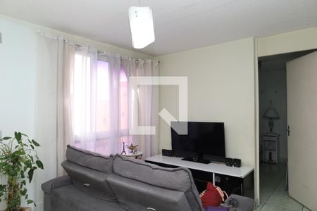Sala de apartamento para alugar com 2 quartos, 50m² em Conjunto Residencial José Bonifácio, São Paulo