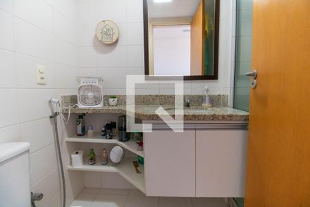 Apartamento à venda com 78m², 3 quartos e 1 vaga Apartamento à venda com 78m², 3 quartos e 1 vagaBanheiro Social