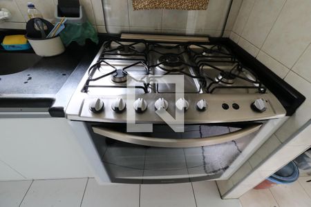 Apartamento à venda com 58m², 2 quartos e 1 vagaCozinha - Fogão