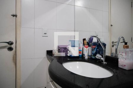 Casa à venda com 156m², 3 quartos e 4 vagas Casa à venda com 156m², 3 quartos e 4 vagasBanheiro