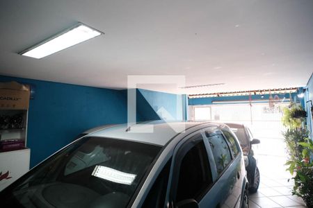 Casa à venda com 156m², 3 quartos e 4 vagas Casa à venda com 156m², 3 quartos e 4 vagasGaragem