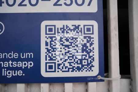 Casa à venda com 156m², 3 quartos e 4 vagas Casa à venda com 156m², 3 quartos e 4 vagasPlaca