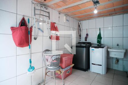 Casa à venda com 156m², 3 quartos e 4 vagas Casa à venda com 156m², 3 quartos e 4 vagasÁrea de Serviço