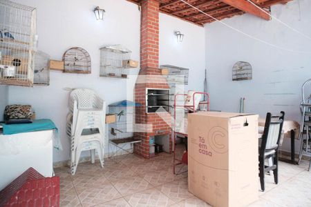 Casa à venda com 156m², 3 quartos e 4 vagas Casa à venda com 156m², 3 quartos e 4 vagasÁrea Externa