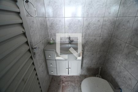 Casa à venda com 280m², 2 quartos e 2 vagasEdícula: Lavabo