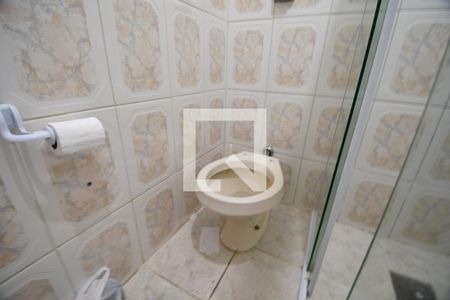 Casa à venda com 280m², 2 quartos e 2 vagasBanheiro