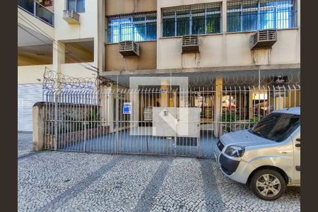 Apartamento para alugar com 98m², 3 quartos e sem vagaFachada e portaria