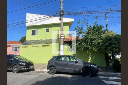 Casa à venda com 94m², 3 quartos e 2 vagasFachada
