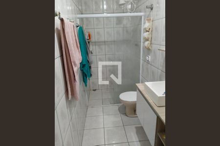 Casa à venda com 94m², 3 quartos e 2 vagasBanheiro
