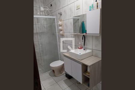 Casa à venda com 94m², 3 quartos e 2 vagasBanheiro