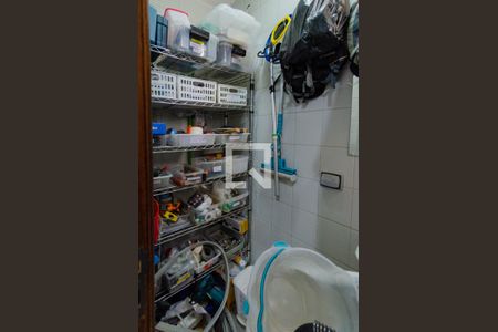 Apartamento à venda com 90m², 3 quartos e 2 vagas Apartamento à venda com 90m², 3 quartos e 2 vagasBanheiro de serviço