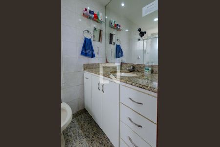 Apartamento à venda com 90m², 3 quartos e 2 vagas Apartamento à venda com 90m², 3 quartos e 2 vagasBanheiro suíte