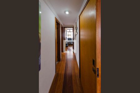 Apartamento à venda com 90m², 3 quartos e 2 vagas Apartamento à venda com 90m², 3 quartos e 2 vagasCorredor