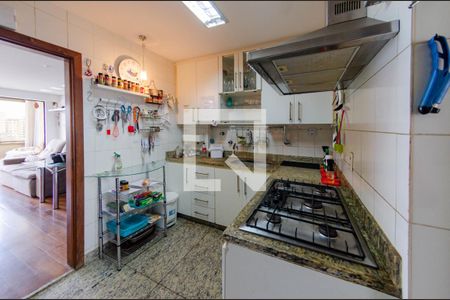 Apartamento à venda com 90m², 3 quartos e 2 vagas Apartamento à venda com 90m², 3 quartos e 2 vagasCozinha