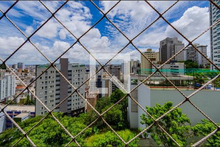 Vista de apartamento para alugar com 3 quartos, 90m² em Gutierrez, Belo Horizonte