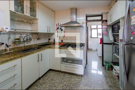 Apartamento à venda com 90m², 3 quartos e 2 vagas Apartamento à venda com 90m², 3 quartos e 2 vagasCozinha