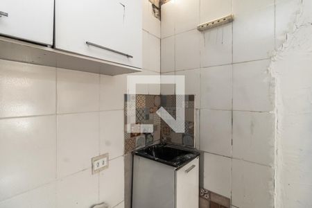 Casa de condomínio à venda com 60m², 2 quartos e 1 vagaÁrea de Serviço