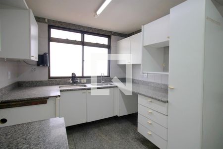 Apartamento à venda com 406m², 4 quartos e 3 vagasCozinha
