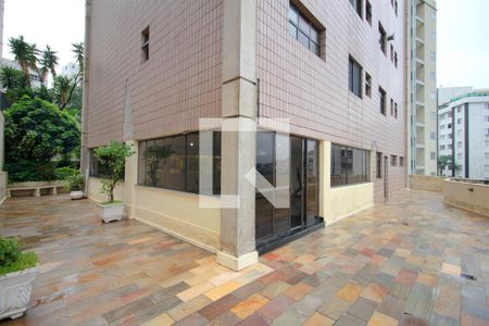 Apartamento à venda com 406m², 4 quartos e 3 vagasÁrea comum - Pátio