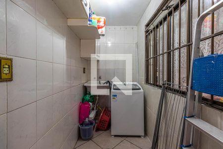 Casa à venda com 140m², 2 quartos e 2 vagas