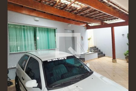 Casa à venda com 215m², 4 quartos e 3 vagasGaragem