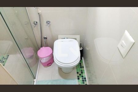 Casa à venda com 215m², 4 quartos e 3 vagasBanheiro Suite 3