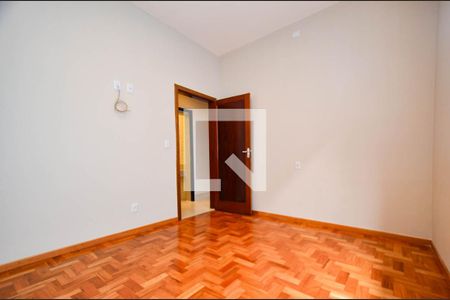 Casa à venda com 282m², 3 quartos e 4 vagasQuarto2/ suite