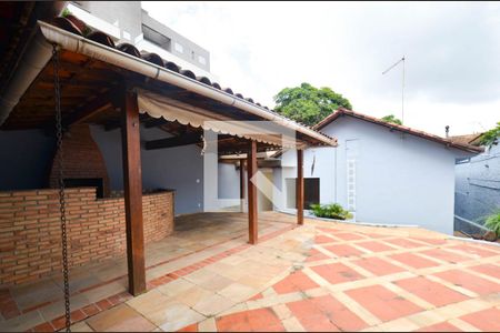 Casa à venda com 282m², 3 quartos e 4 vagasArea churrasqueira