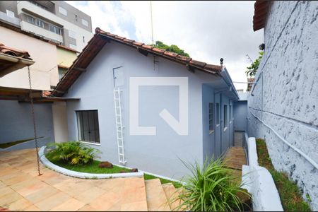 Casa à venda com 282m², 3 quartos e 4 vagasArea churrasqueira