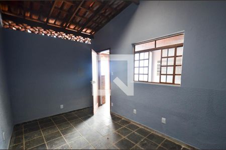 Casa à venda com 282m², 3 quartos e 4 vagasQuarto4