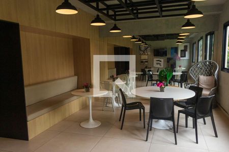 Apartamento à venda com 37m², 2 quartos e 1 vaga Apartamento à venda com 37m², 2 quartos e 1 vagaÁrea comum - Salão de festas