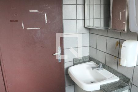 Casa à venda com 405m², 3 quartos e 8 vagasBanheiro 5