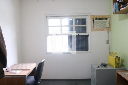 Casa à venda com 405m², 3 quartos e 8 vagasQuarto 2