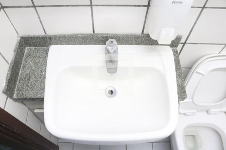 Casa à venda com 405m², 3 quartos e 8 vagasBanheiro 1