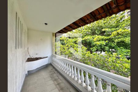 Casa de condomínio à venda com 2800m², 11 quartos e sem vagaVaranda (Segundo andar)