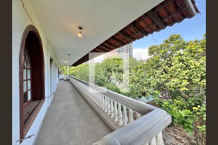 Casa de condomínio à venda com 2800m², 11 quartos e sem vagaVaranda (Segundo andar)