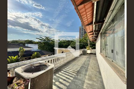 Casa de condomínio à venda com 2800m², 11 quartos e sem vagaVaranda