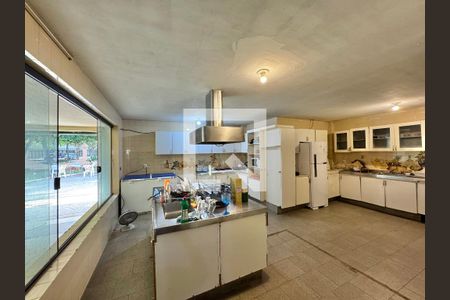 Casa de condomínio à venda com 2800m², 11 quartos e sem vagaCozinha 1