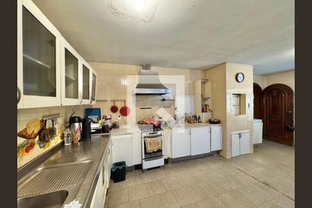 Casa de condomínio à venda com 2800m², 11 quartos e sem vagaCozinha 1