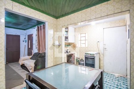 Casa à venda com 150m², 2 quartos e 1 vaga Casa à venda com 150m², 2 quartos e 1 vagaCozinha