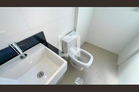 Apartamento para alugar com 64m², 2 quartos e 2 vagas Apartamento para alugar com 64m², 2 quartos e 2 vagasBanheiro