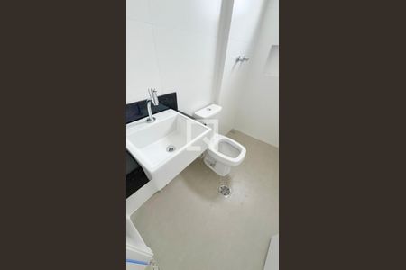 Apartamento para alugar com 64m², 2 quartos e 2 vagas Apartamento para alugar com 64m², 2 quartos e 2 vagasBanheiro 1