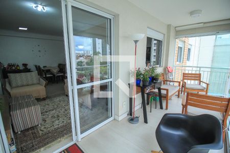 Apartamento à venda com 83m², 3 quartos e 1 vagaSala