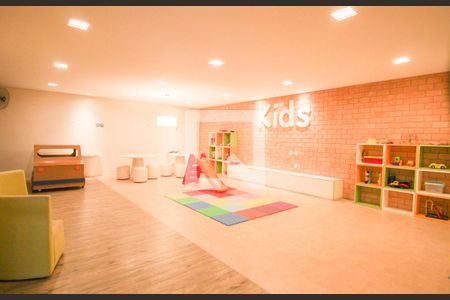 Apartamento à venda com 83m², 3 quartos e 1 vagaÁrea comum