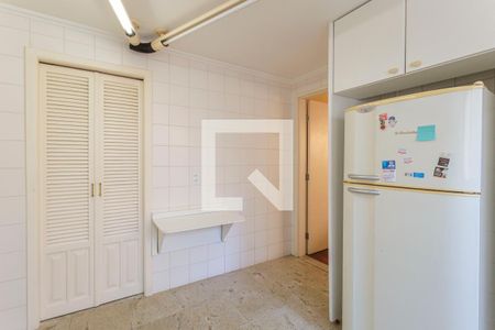 Casa à venda com 248m², 4 quartos e 3 vagas Casa à venda com 248m², 4 quartos e 3 vagasCozinha