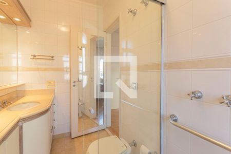 Casa à venda com 248m², 4 quartos e 3 vagas Casa à venda com 248m², 4 quartos e 3 vagasBanheiro da Suíte 3