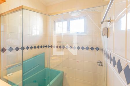 Casa à venda com 248m², 4 quartos e 3 vagas Casa à venda com 248m², 4 quartos e 3 vagasBanheiro da Suíte 1