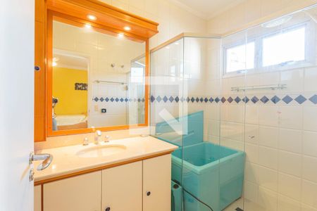 Casa à venda com 248m², 4 quartos e 3 vagas Casa à venda com 248m², 4 quartos e 3 vagasBanheiro da Suíte 1