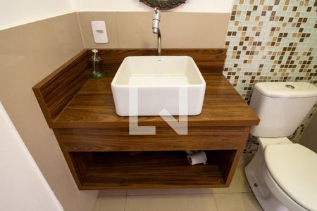 Lavabo de casa para alugar com 3 quartos, 205m² em Wanel Ville, Sorocaba